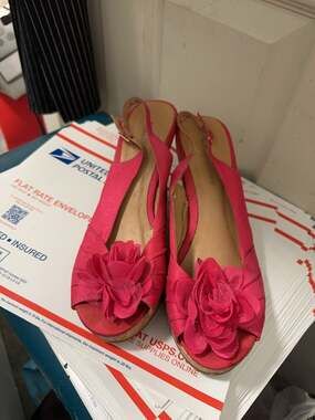 CL Laundry ILENA-3 Pink Satin Floral Cork Wedge Sandals Size 9